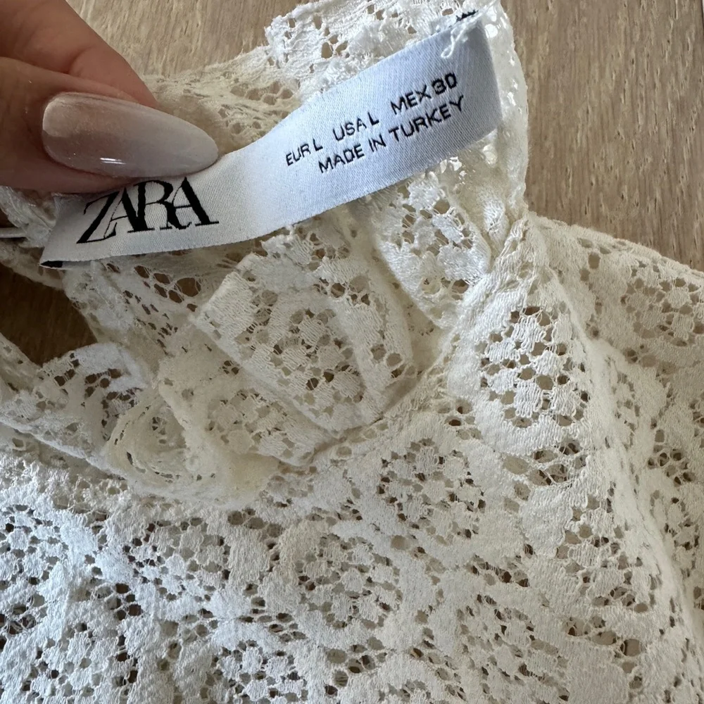 Zara Cream Lace Ruffled Long Sleeve Top - Picture 3 of 6
